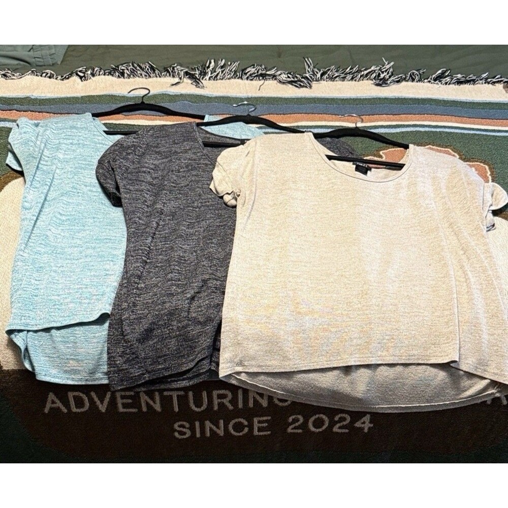 Lot Of 3 Flowy Rue21 Shirts Grey, Tan, And Blue Women's Size Medium